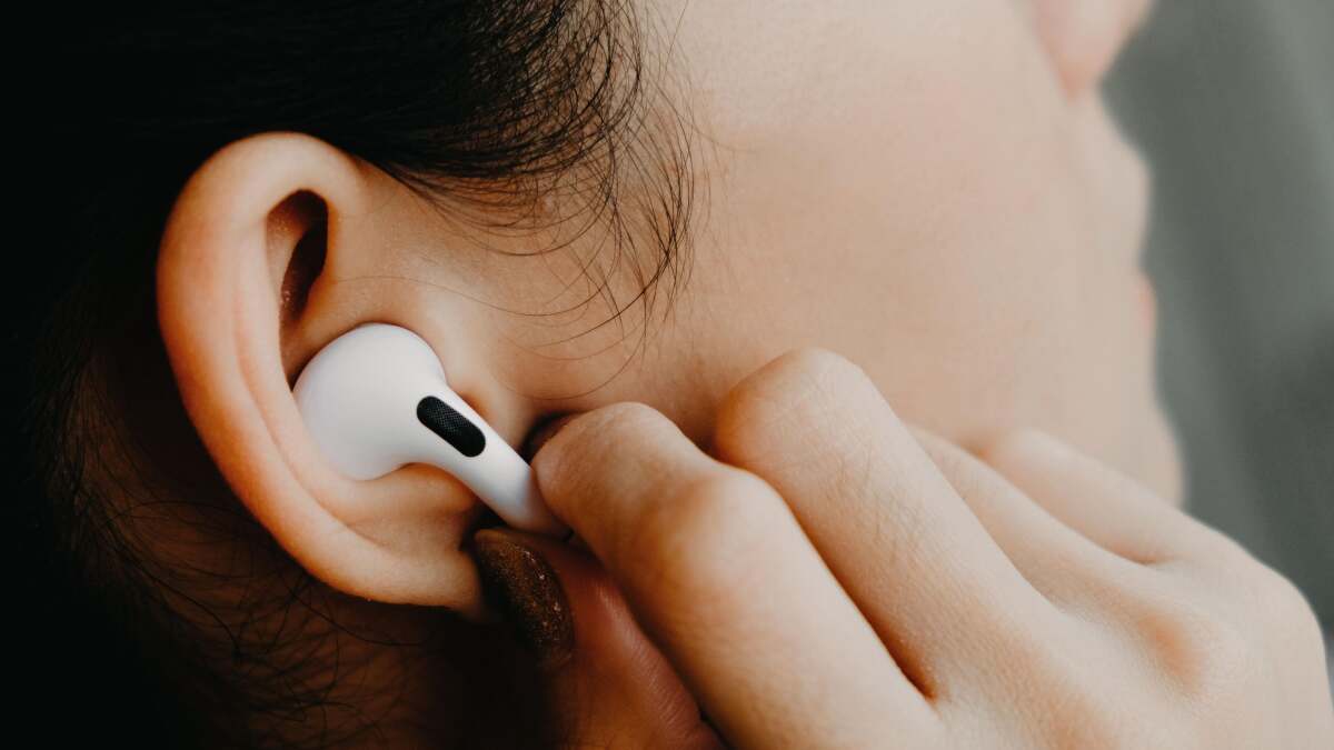 当您佩戴单个 AirPod Pro 时如何启用降噪功能