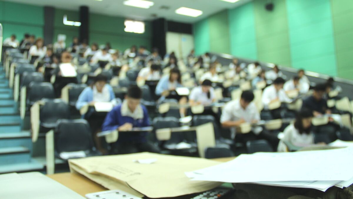 大学院长表示如何（最终）完成你的大学学位